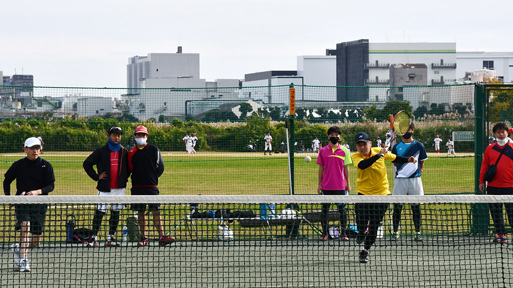 多摩川六郷橋緑地テニスコート,大田区ソフトテニス団体戦,七中紅黎会